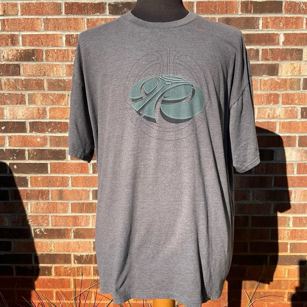 Y2K 2000s Nike Air Max Grey size XL shirt